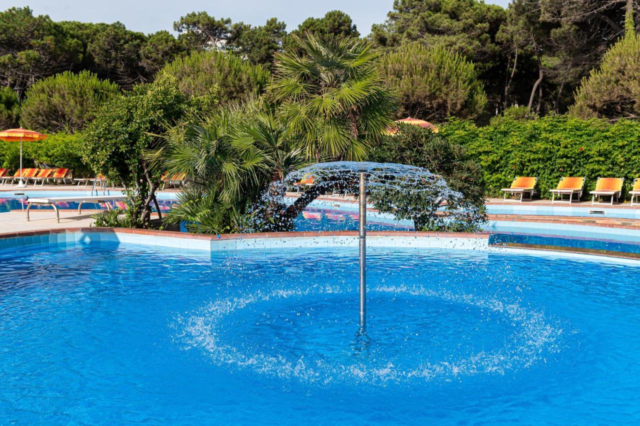 Hotel Adria Milano Marittima Esterno foto