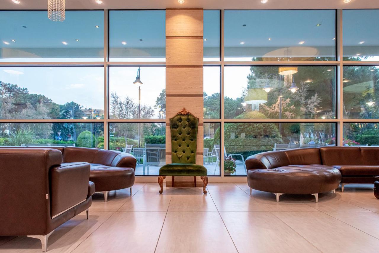 Hotel Adria Milano Marittima Esterno foto