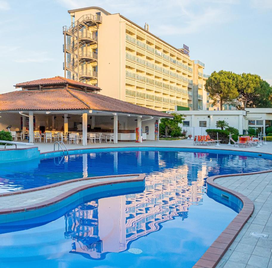 Hotel Adria Milano Marittima Esterno foto