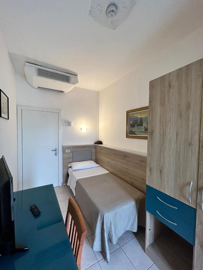 Hotel Adria Milano Marittima Esterno foto