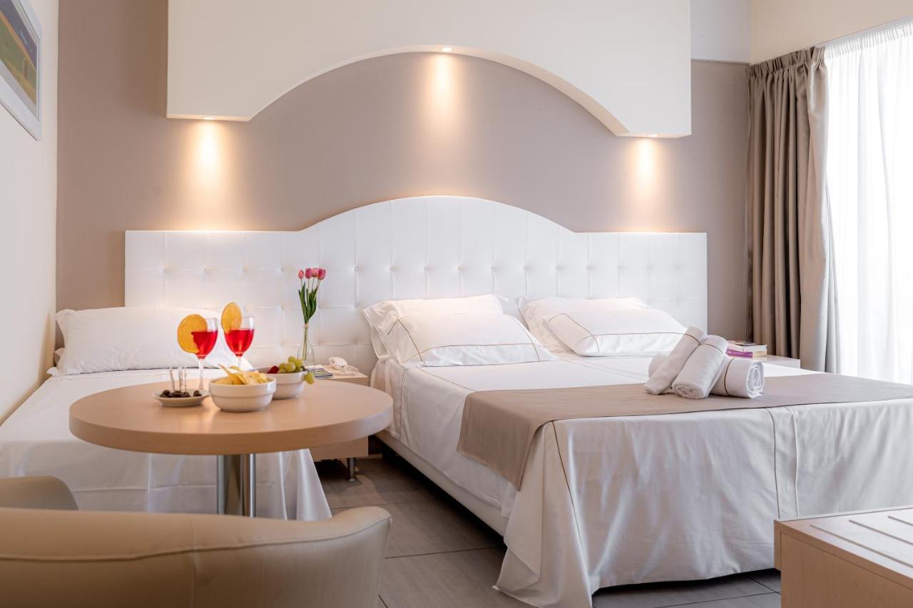 Hotel Adria Milano Marittima Esterno foto