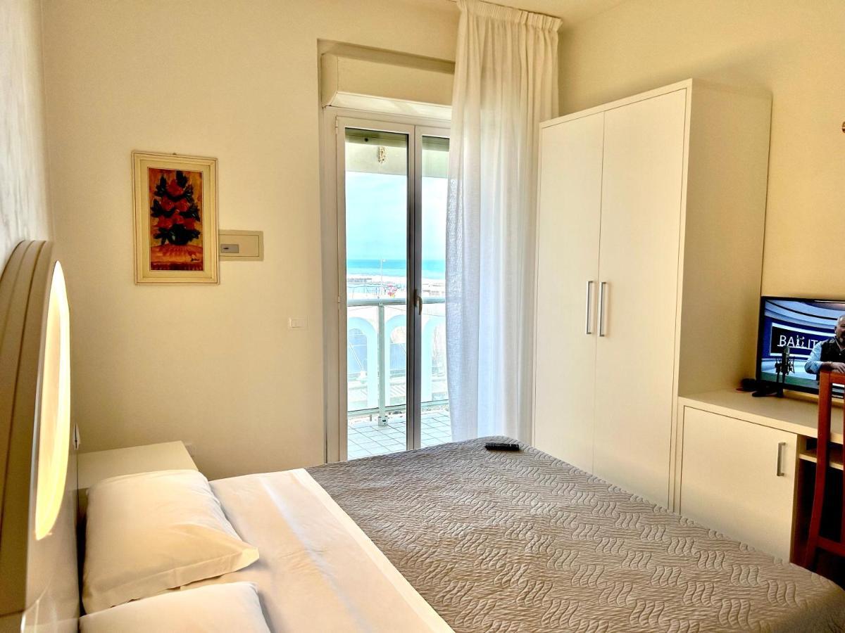 Hotel Adria Milano Marittima Esterno foto
