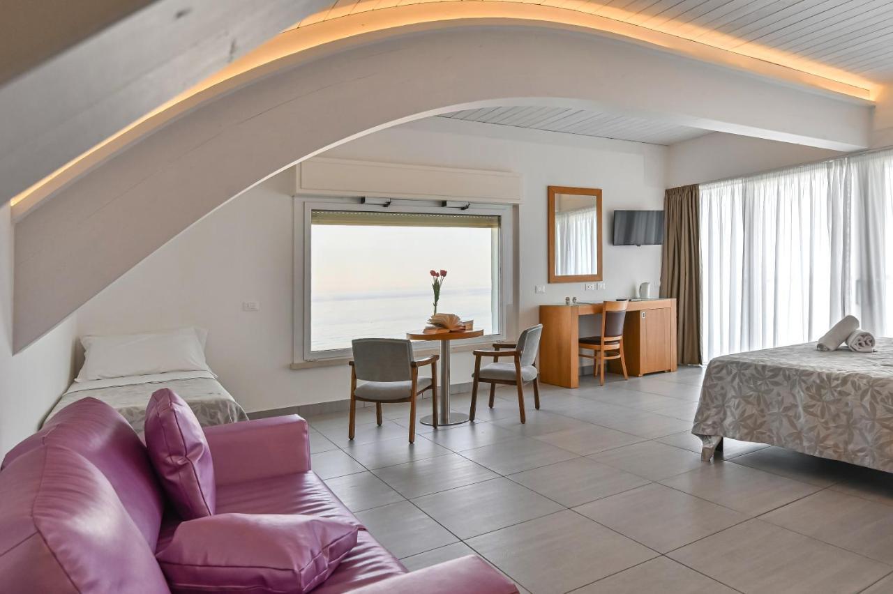 Hotel Adria Milano Marittima Esterno foto