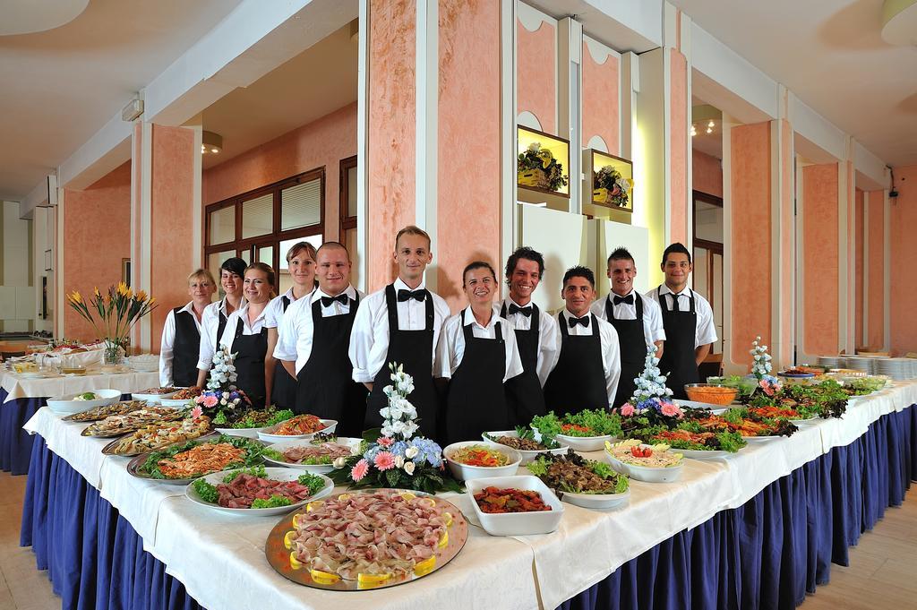 Hotel Adria Milano Marittima Esterno foto