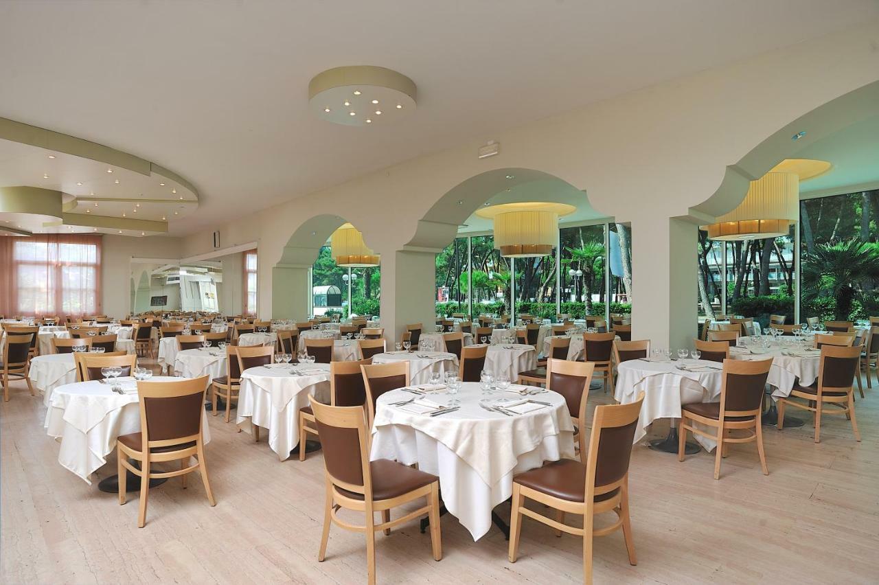 Hotel Adria Milano Marittima Esterno foto